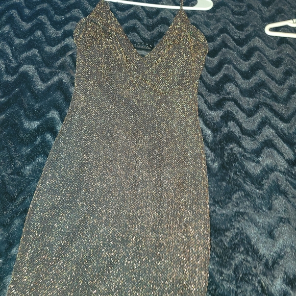 Dress - Picture 3 of 3